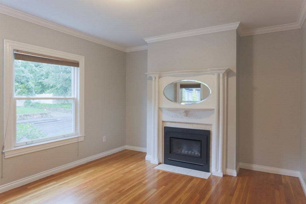 3 bed, 1 bath apartment for rent at 79 Jason St Unit 79, Arlington — photo 6 of 32