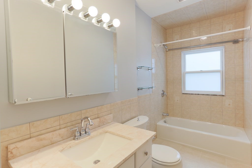 3 bed, 1 bath apartment for rent at 79 Jason St Unit 79, Arlington — photo 20 of 32