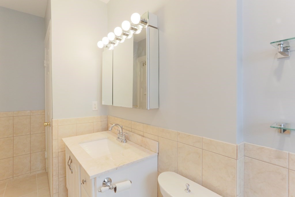 3 bed, 1 bath apartment for rent at 79 Jason St Unit 79, Arlington — photo 21 of 32
