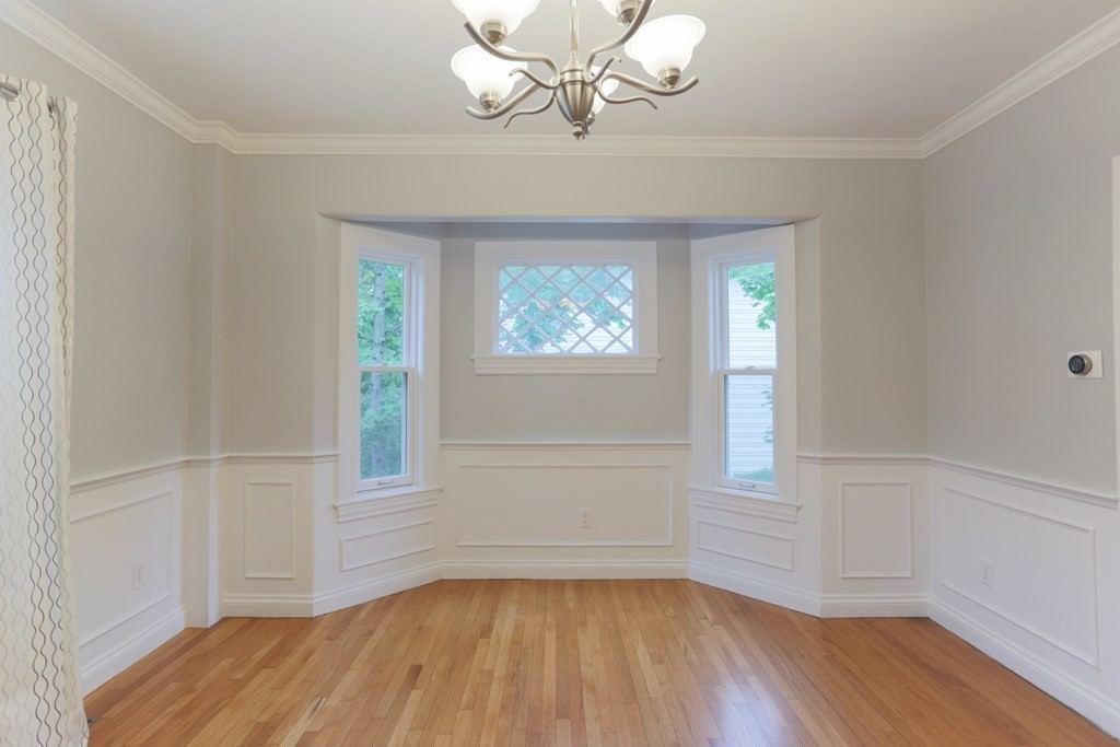 3 bed, 1 bath apartment for rent at 79 Jason St Unit 79, Arlington — photo 8 of 32