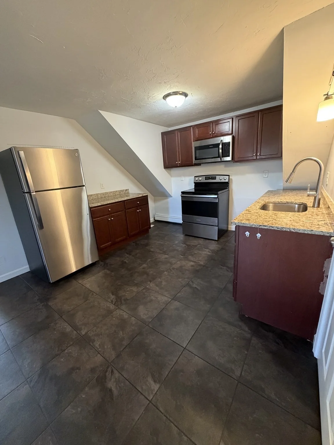 2 bed, 1 bath apartment for rent at 79 Kilmer Ave Unit 3, Taunton — photo 5 of 10