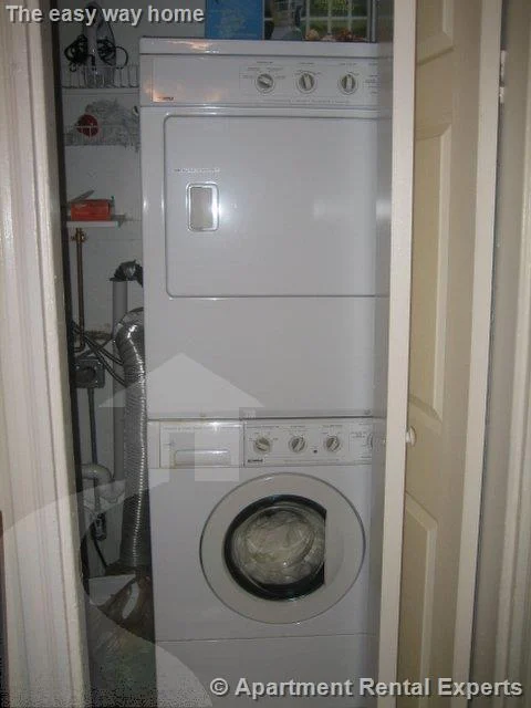 1 bed, 1 bath apartment for rent at 79 Kinnaird St, Central Square — photo 8 of 11