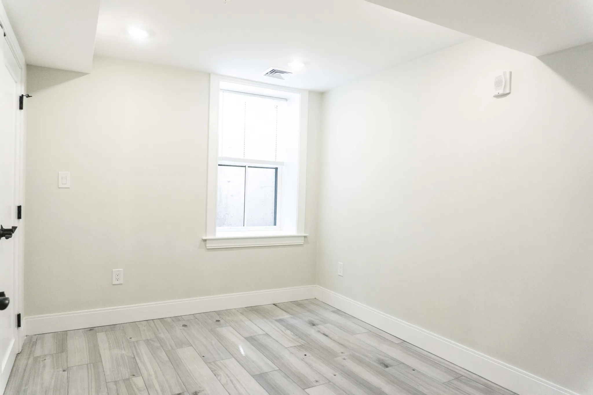 3 bed, 2.5 bath apartment for rent at 79 Linden St Unit 01, Brighton — photo 8 of 11