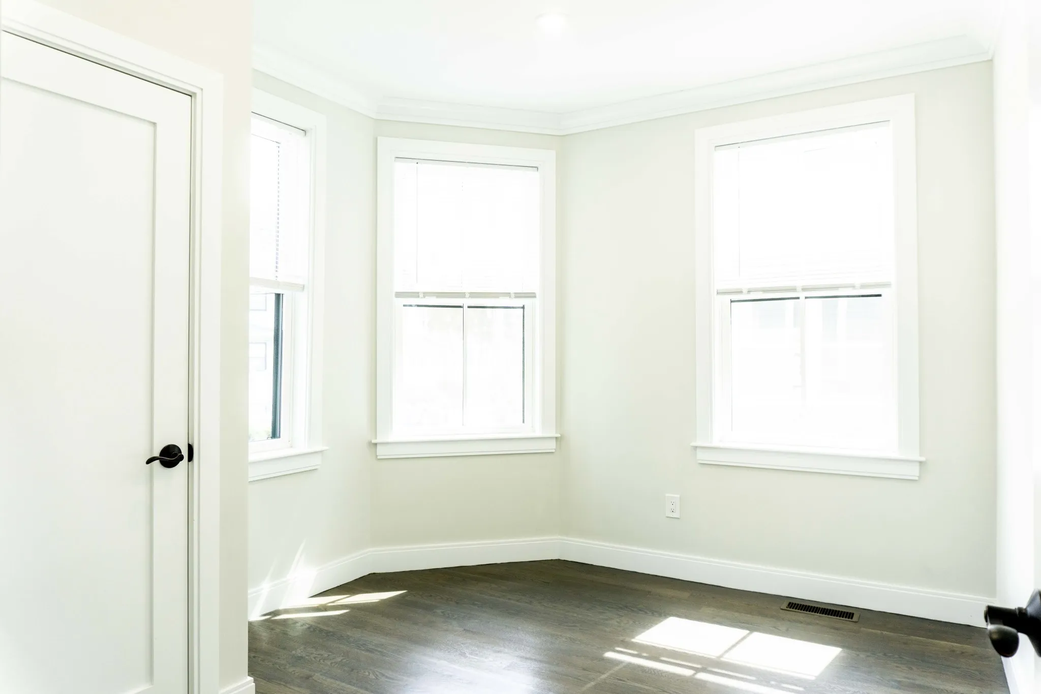 3 bed, 2.5 bath apartment for rent at 79 Linden St Unit 01, Brighton — photo 9 of 11