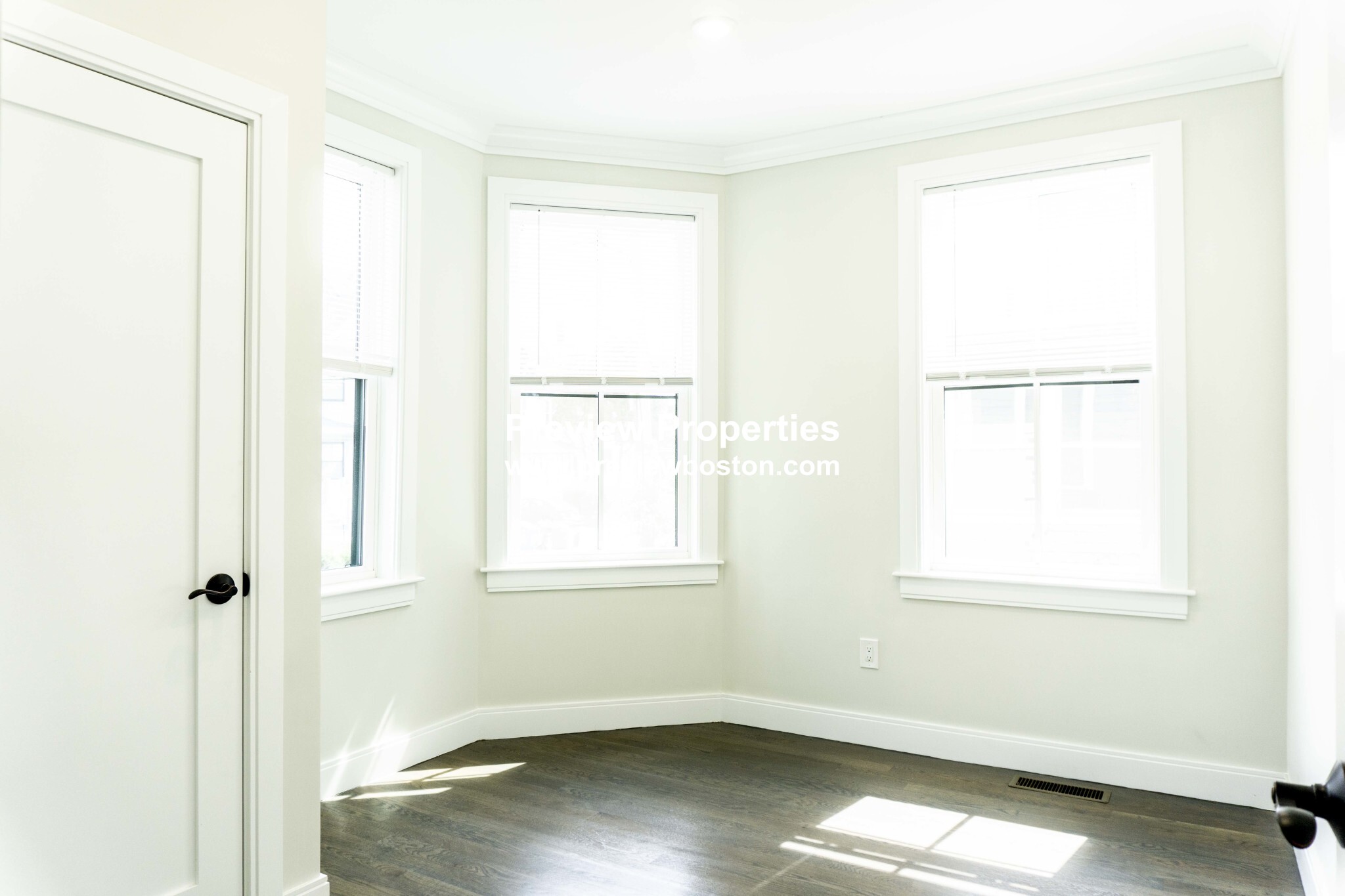 3 bed, 2.5 bath apartment for rent at 79 Linden St Unit 1P, Allston — photo 5 of 9