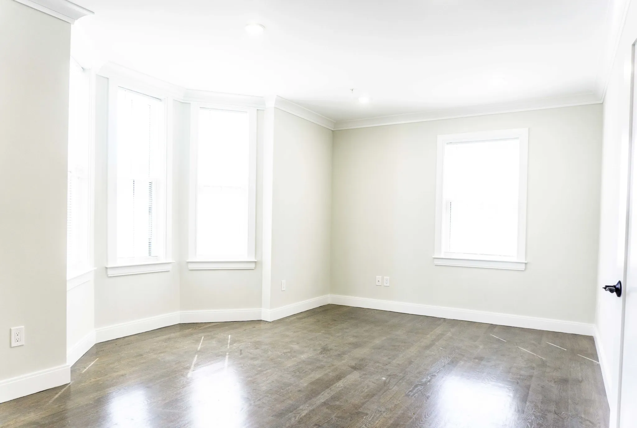 3 bed, 2.5 bath apartment for rent at 79 Linden St Unit 3, Brighton — photo 4 of 10
