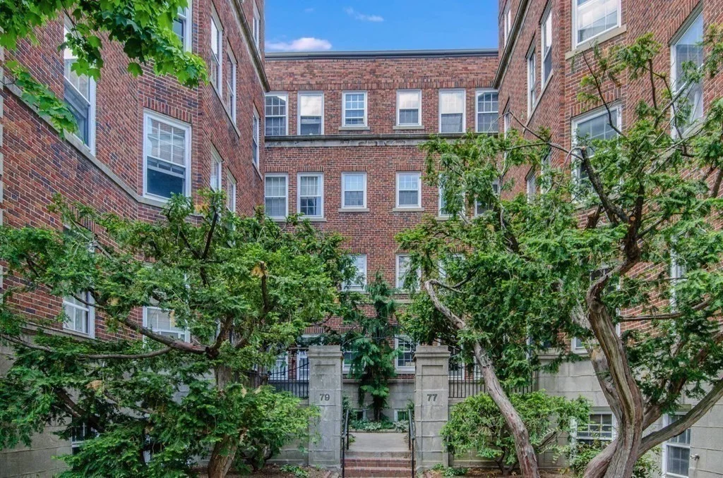 2 bed, 1 bath apartment for rent at 79 Martin St Unit 33, Neighborhood Nine — photo 10 of 14