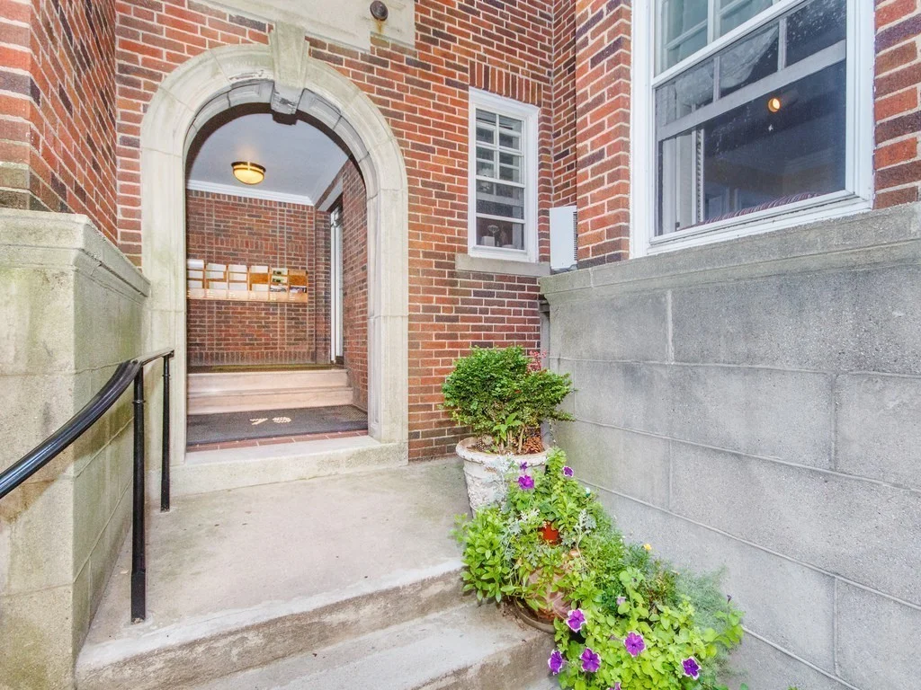 1 bed, 1 bath apartment for rent at 79 Martin Unit 24, Avon Hill — photo 9 of 9