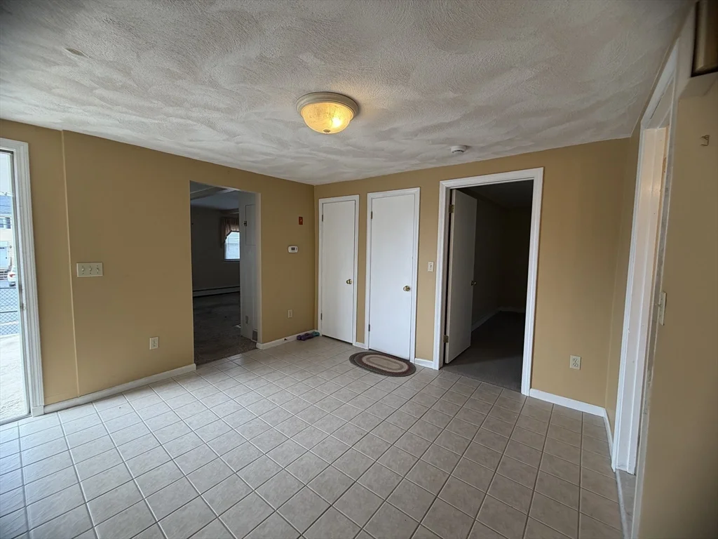 1 bed, 1 bath apartment for rent at 79 N Main St Unit A, North Bellingham — photo 7 of 22