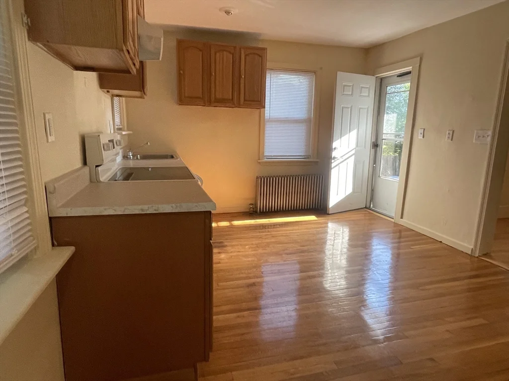 4 bed, 2 bath apartment for rent at 79 N Warren Ave, Brockton — photo 2 of 12