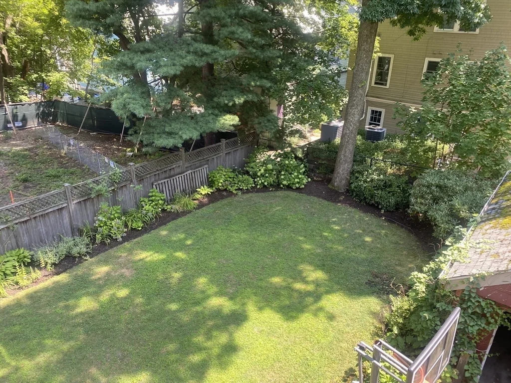 2 bed, 1 bath apartment for rent at 79 Naples Unit 1, North Brookline — photo 14 of 16