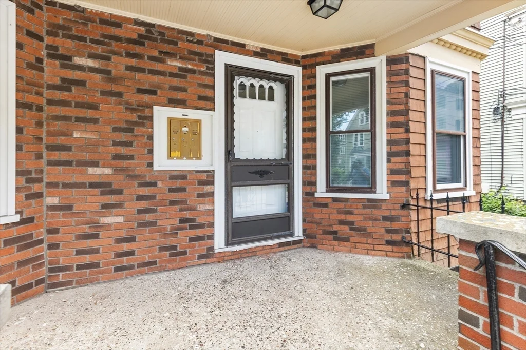 3 bed, 1 bath apartment for rent at 79 Nelson St Unit 1, Dorchester — photo 24 of 27