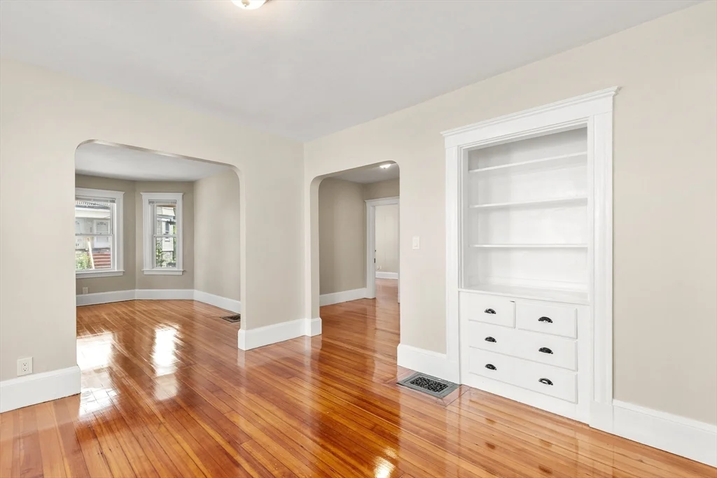 3 bed, 1 bath apartment for rent at 79 Nelson St Unit 1, Dorchester — photo 18 of 27