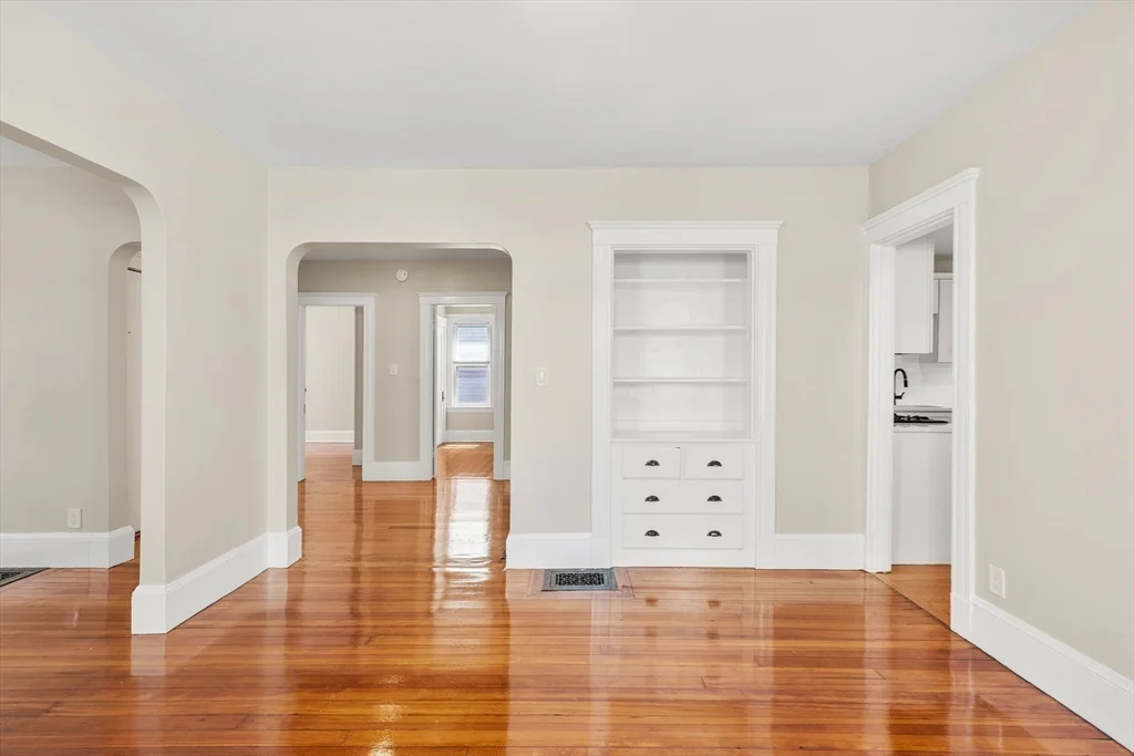 3 bed, 1 bath apartment for rent at 79 Nelson St Unit 1, Dorchester — photo 19 of 27