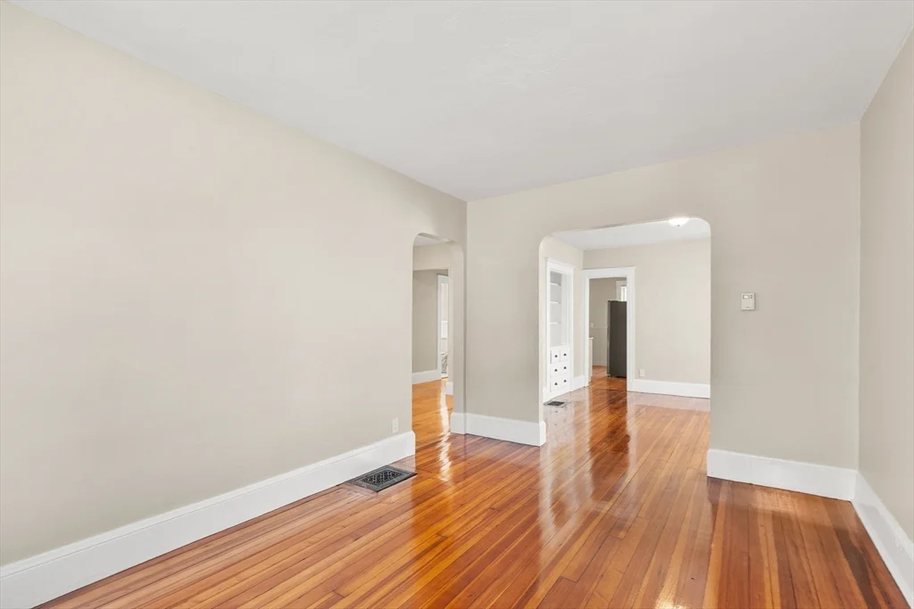 3 bed, 1 bath apartment for rent at 79 Nelson St Unit 1, Dorchester — photo 8 of 27