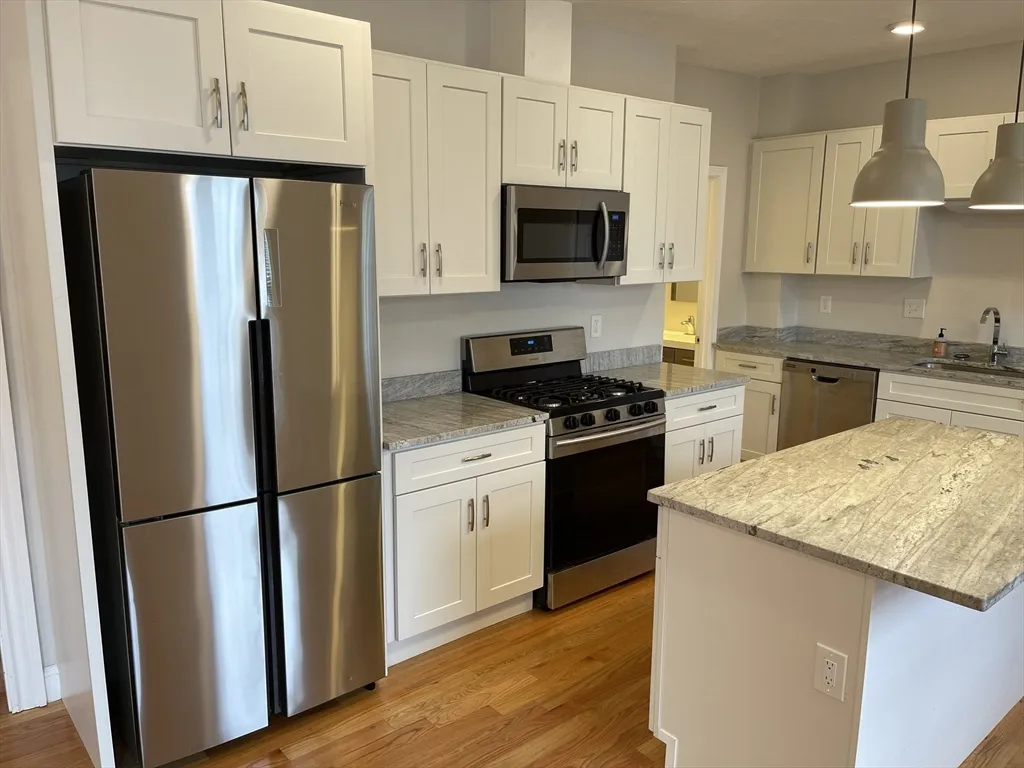 3 bed, 2 bath apartment for rent at 79 Newton St Unit 79, Ward Two — photo 15 of 24