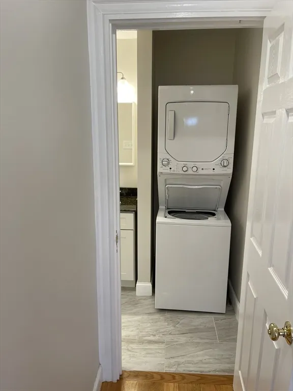3 bed, 2 bath apartment for rent at 79 Newton St Unit 79, Ward Two — photo 2 of 24