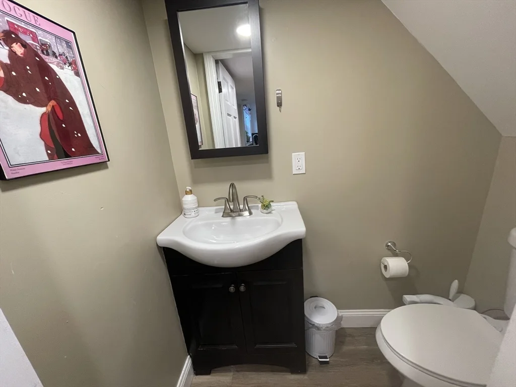 6 bed, 3 bath apartment for rent at 79 Park St, Boston — photo 14 of 18