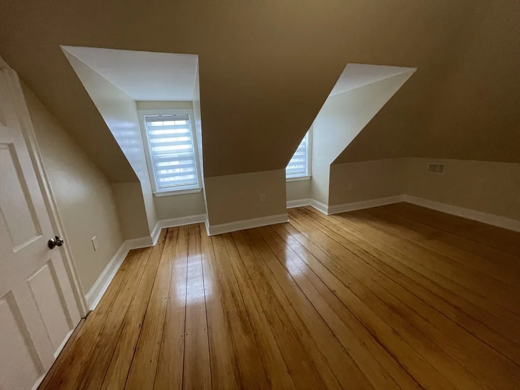 6 bed, 3 bath apartment for rent at 79 Park St, Boston — photo 13 of 18
