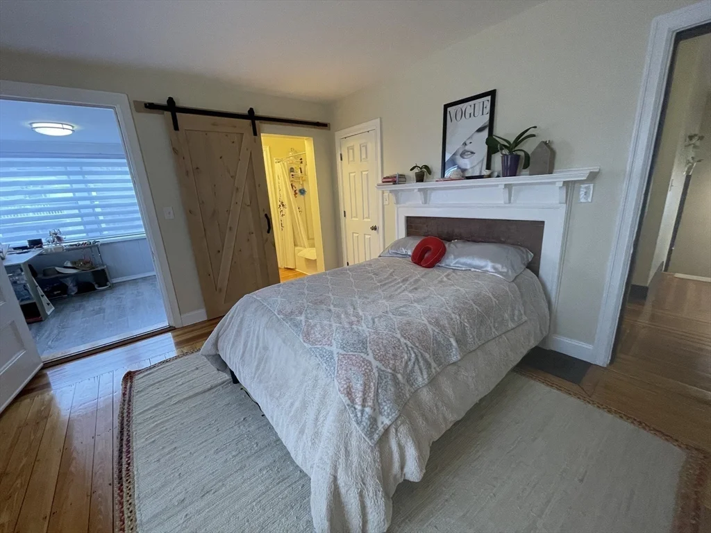 6 bed, 3 bath apartment for rent at 79 Park St, Boston — photo 8 of 18