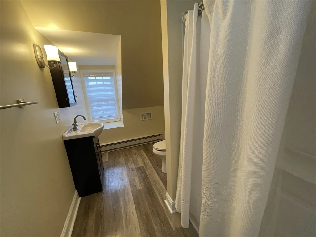 6 bed, 3 bath apartment for rent at 79 Park St, Boston — photo 12 of 18