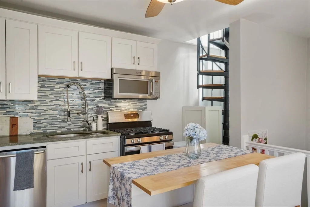 2 bed, 1 bath apartment for rent at 79 Pearl St Unit 3, Charlestown — photo 8 of 21