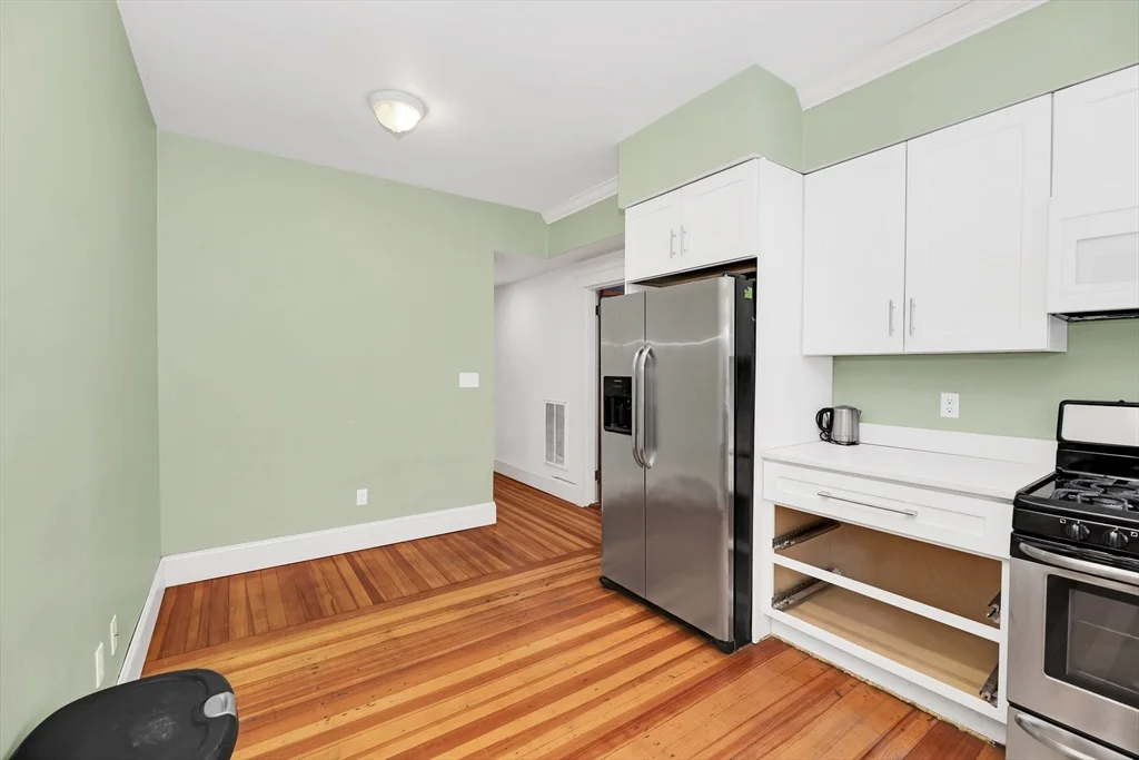 4 bed, 3 bath apartment for rent at 79 Perkins St Unit 1, Jamaica Plain — photo 2 of 19