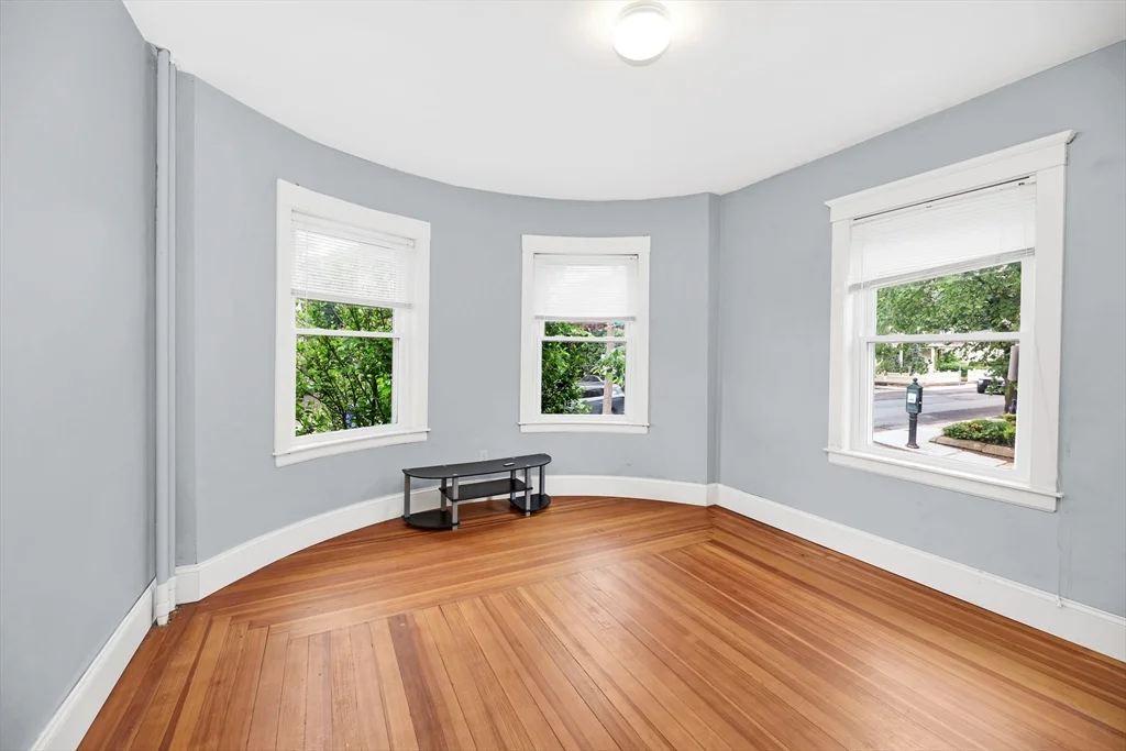 4 bed, 3 bath apartment for rent at 79 Perkins St Unit 1, Jamaica Plain — photo 9 of 19