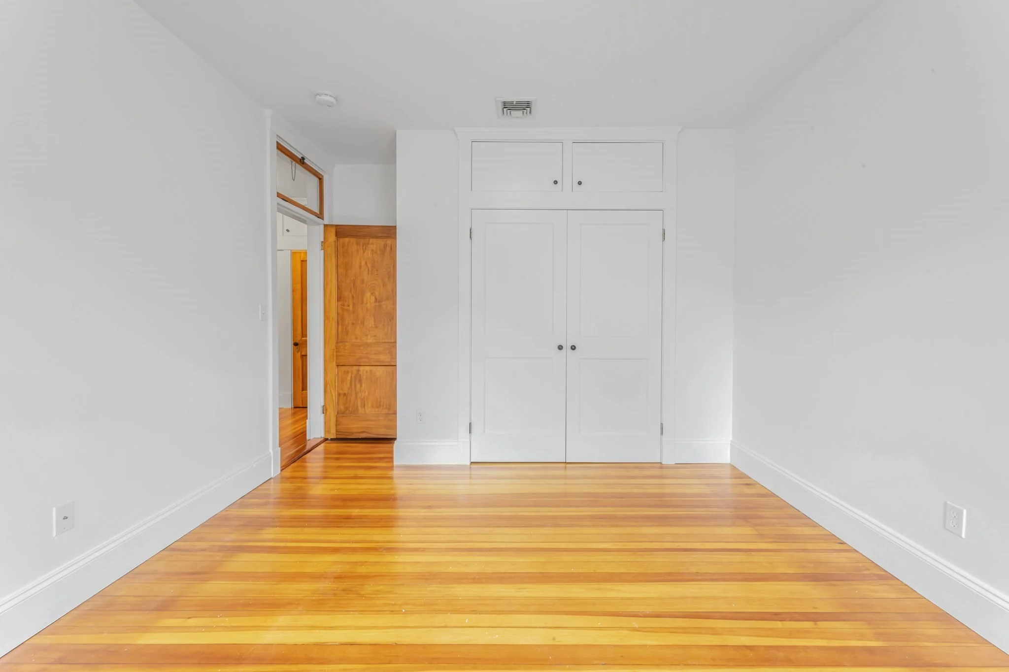 4 bed, 3 bath apartment for rent at 79 Perkins St Unit 2, Jamaica Plain — photo 8 of 17