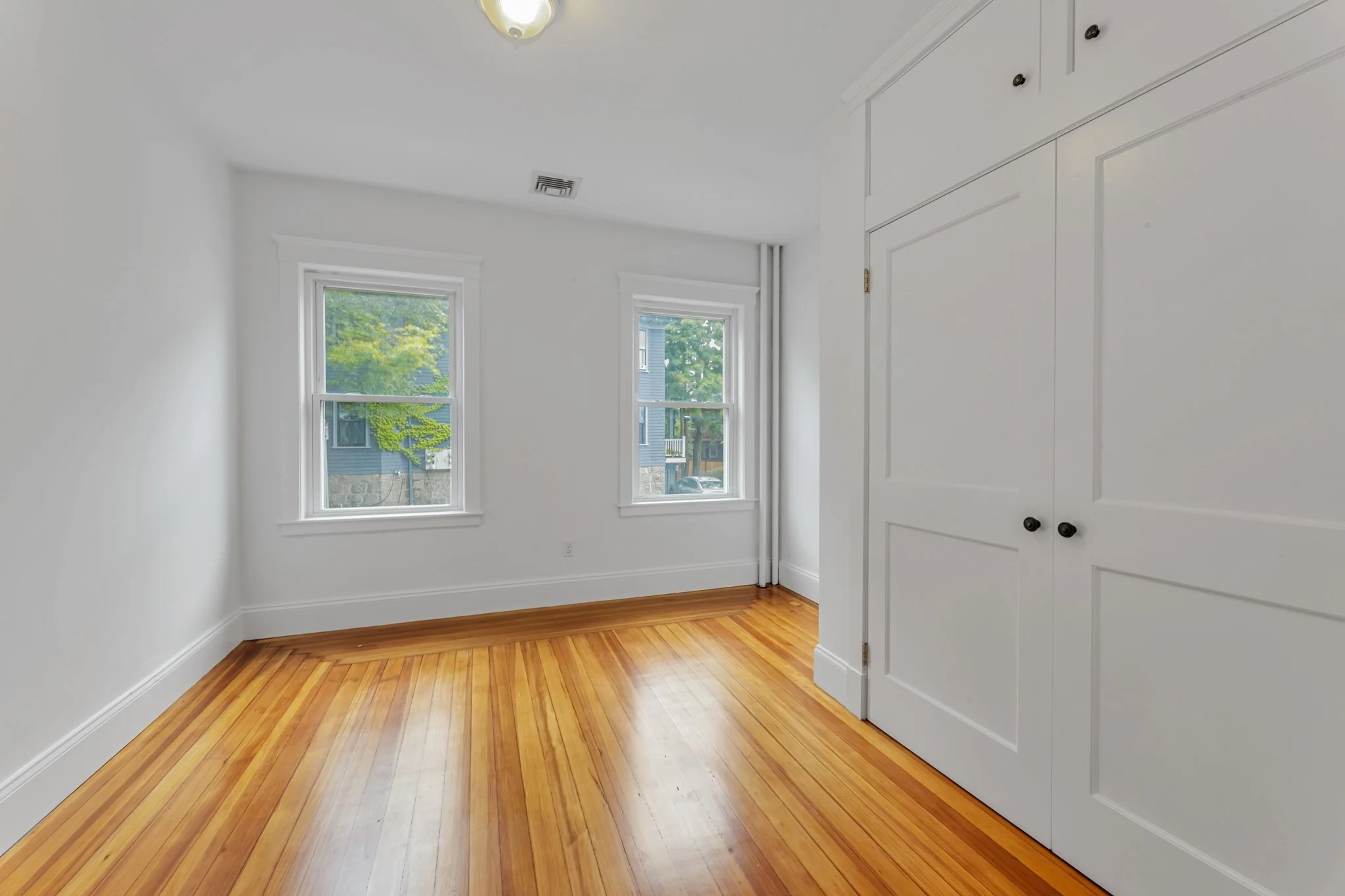 4 bed, 3 bath apartment for rent at 79 Perkins St Unit 2, Jamaica Plain — photo 15 of 17