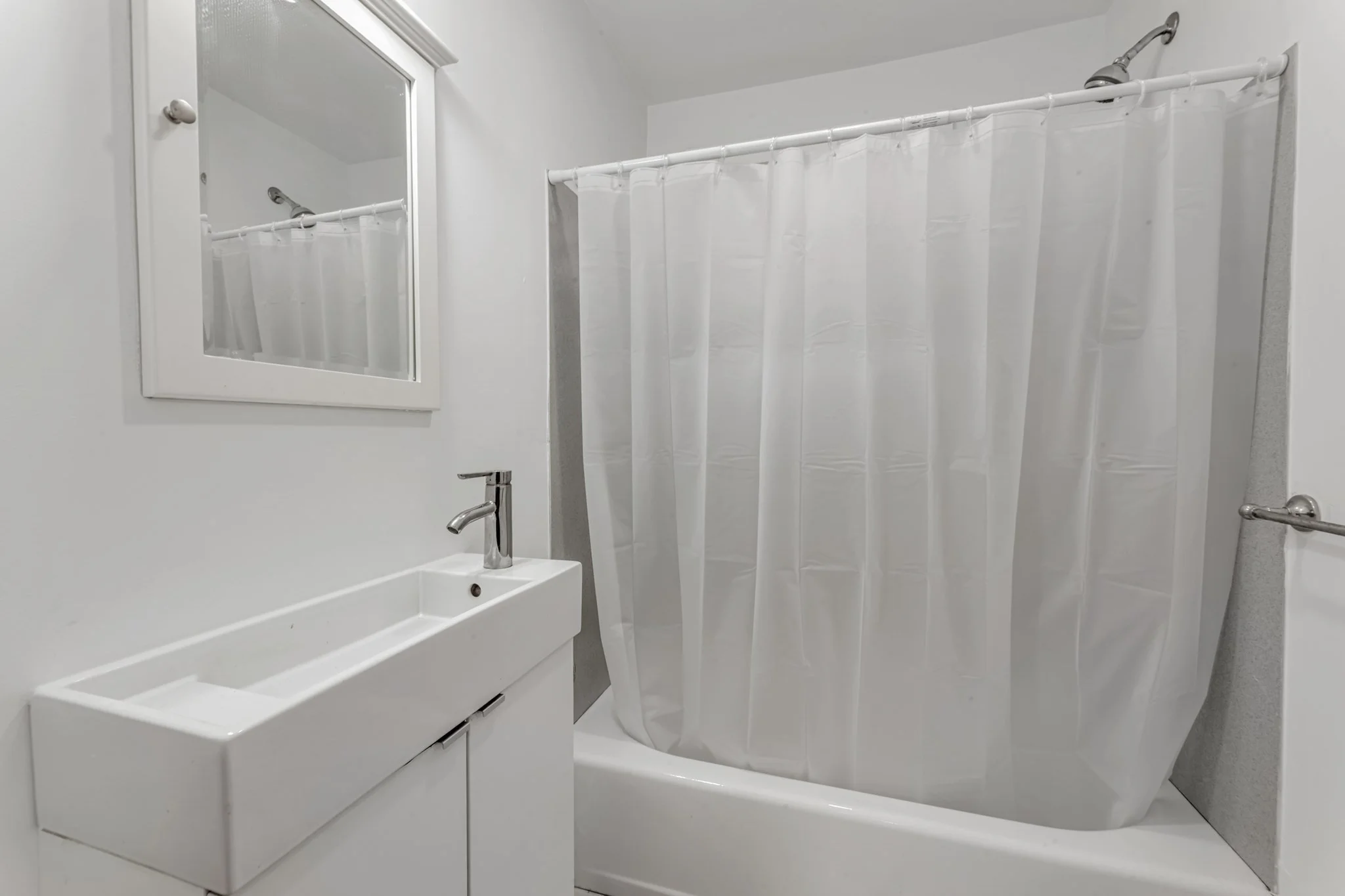 4 bed, 3 bath apartment for rent at 79 Perkins St Unit 2, Jamaica Plain — photo 9 of 17