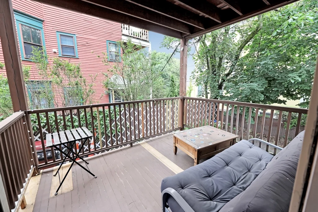 4 bed, 3 bath apartment for rent at 79 Perkins St Unit 2, Jamaica Plain — photo 4 of 19