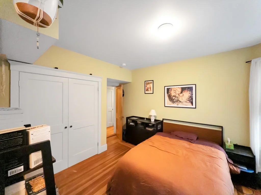 4 bed, 3 bath apartment for rent at 79 Perkins St Unit 2, Jamaica Plain — photo 5 of 19