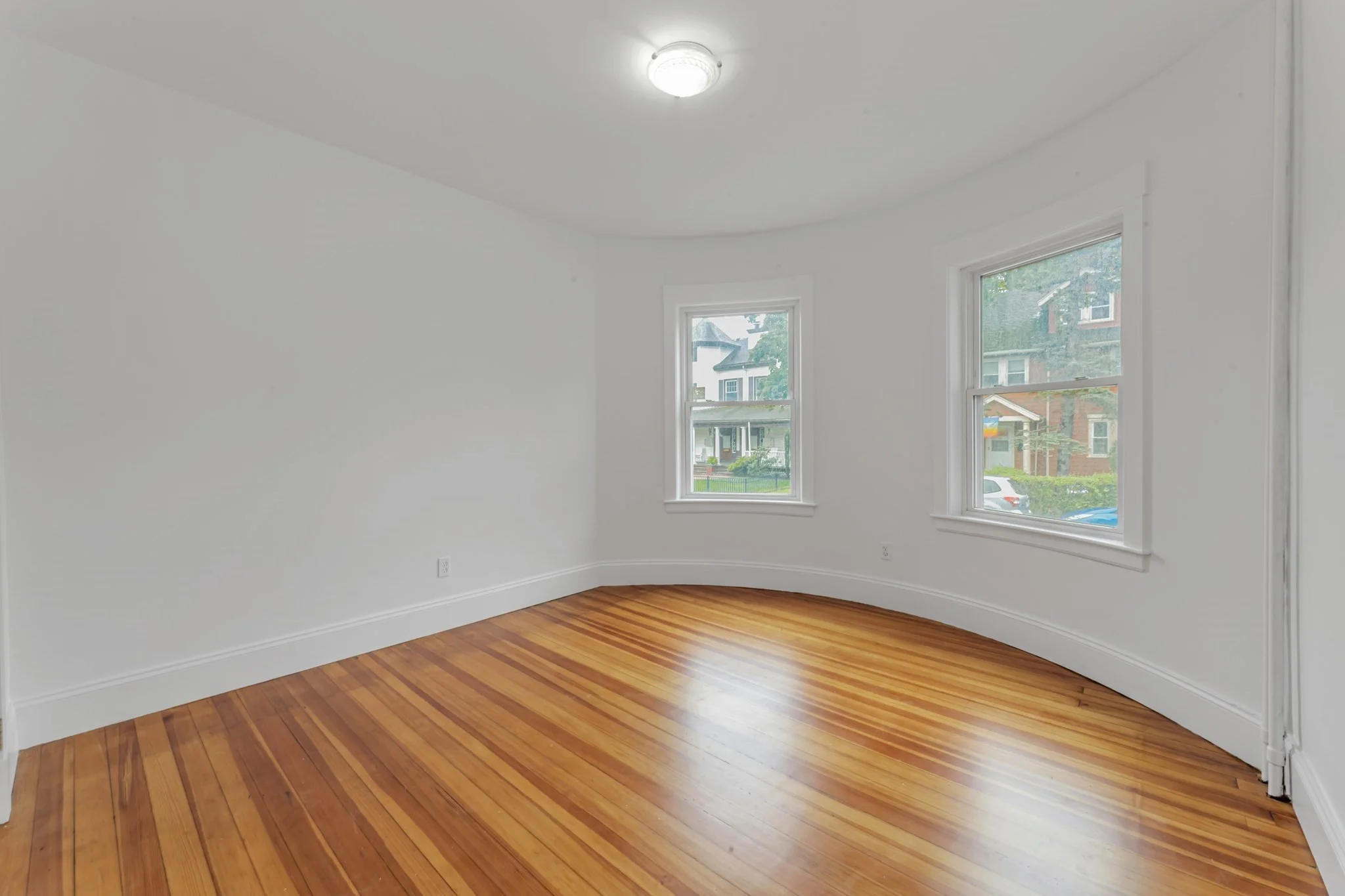 4 bed, 3 bath apartment for rent at 79 Perkins St Unit 2, Jamaica Plain — photo 7 of 17