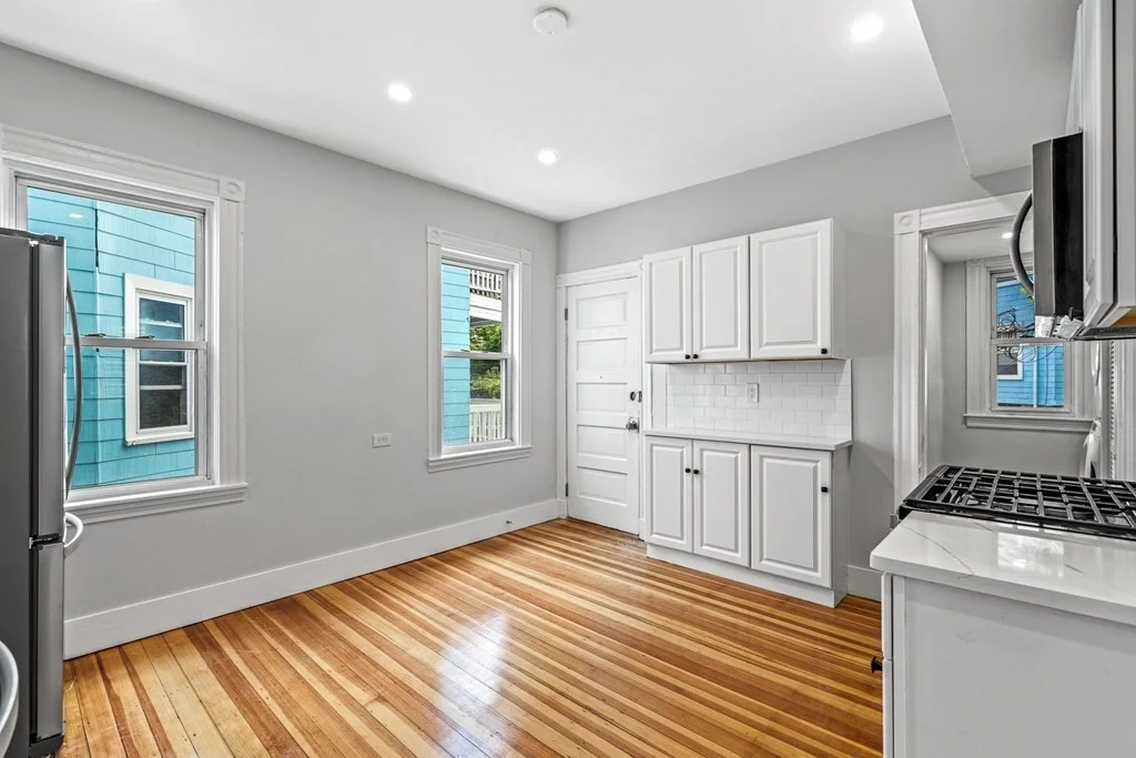 4 bed, 1 bath apartment for rent at 79 Pleasant St Unit 2A, Dorchester — photo 7 of 11