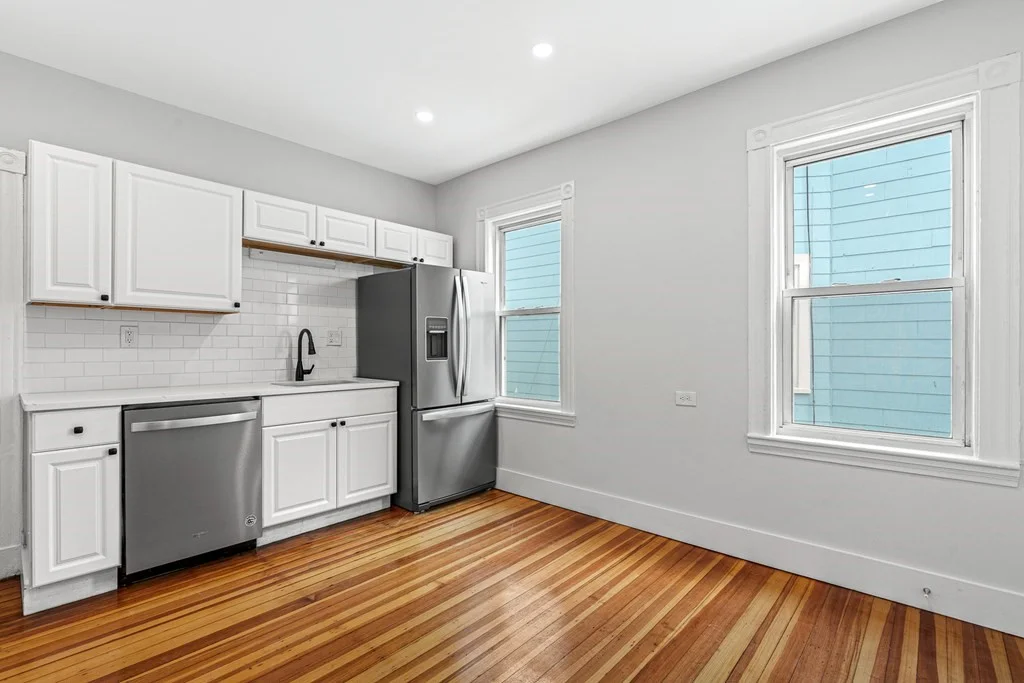 4 bed, 1 bath apartment for rent at 79 Pleasant St Unit 2A, Dorchester — photo 9 of 11