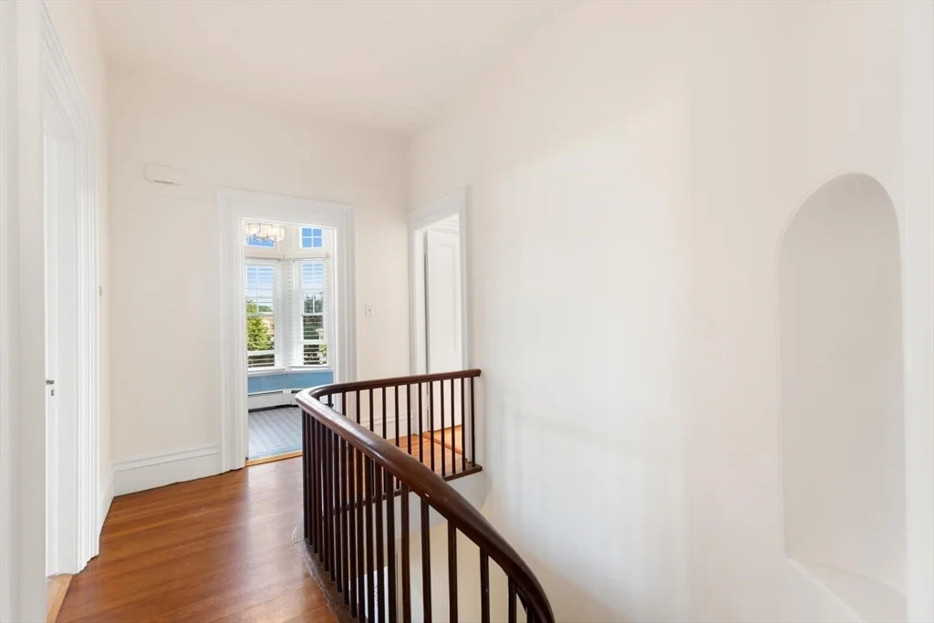 2 bed, 2 bath apartment for rent at 79 Prospect Unit 2, Gloucester — photo 5 of 27