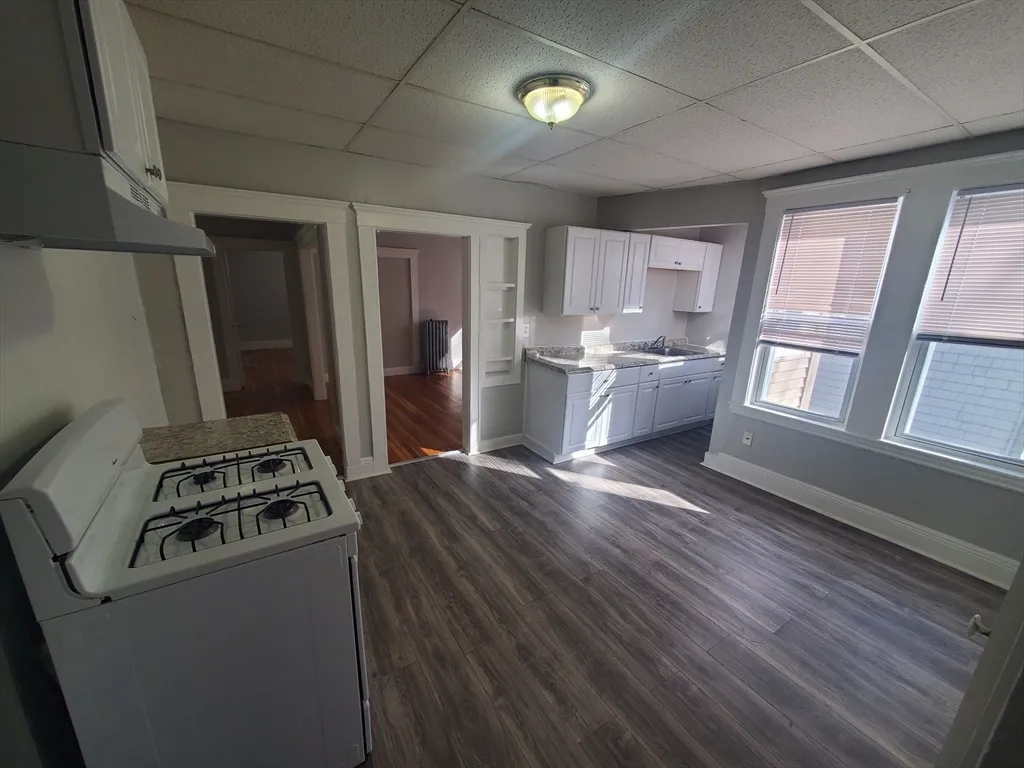 2 bed, 1 bath apartment for rent at 79 Rosseter St Unit 4, Dorchester — photo 2 of 13