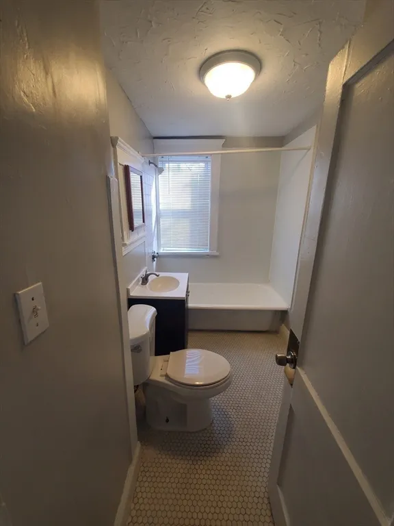 2 bed, 1 bath apartment for rent at 79 Rosseter St Unit 4, Dorchester — photo 10 of 13