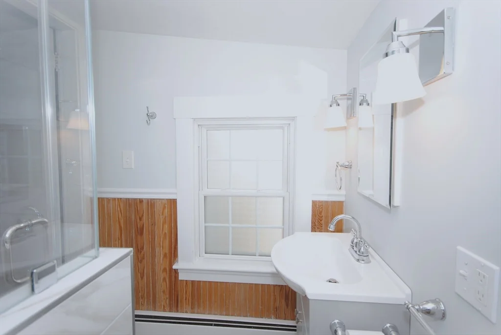 2 bed, 1 bath apartment for rent at 79 School St Unit 79, Northbridge — photo 9 of 19