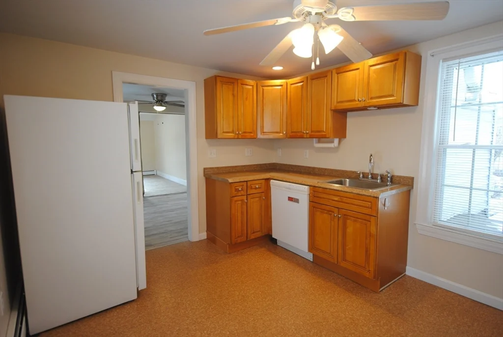 2 bed, 1 bath apartment for rent at 79 School St Unit 79, Northbridge — photo 2 of 19