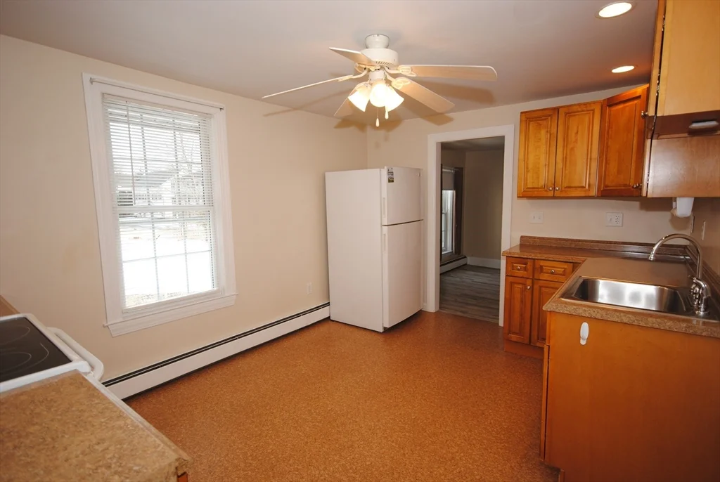 2 bed, 1 bath apartment for rent at 79 School St Unit 79, Northbridge — photo 3 of 19