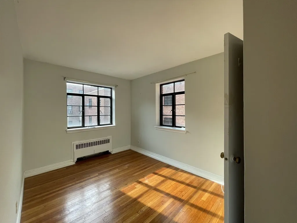 2 bed, 1 bath apartment for rent at 79 Sutherland Rd Unit 3, Brighton — photo 11 of 17