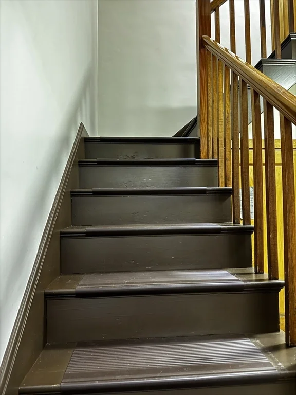 2 bed, 1 bath apartment for rent at 79 Sutherland Rd Unit 3, Brighton — photo 14 of 17