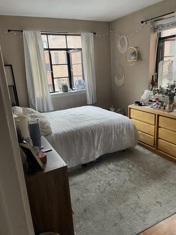 2 bed, 1 bath apartment for rent at 79 Sutherland Unit 1, Brighton — photo 5 of 6