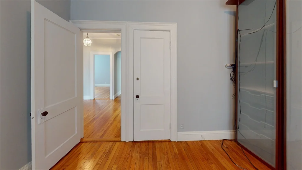 2 bed, 1 bath apartment for rent at 79 Thatcher St Unit 2, Coolidge Corner — photo 3 of 13