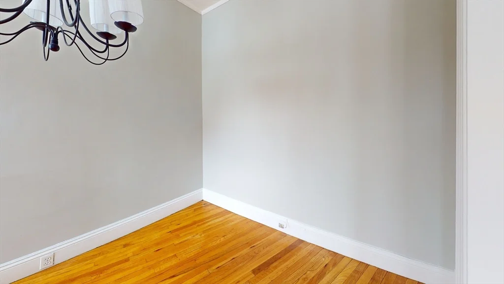 2 bed, 1 bath apartment for rent at 79 Thatcher St Unit 2, Coolidge Corner — photo 7 of 13