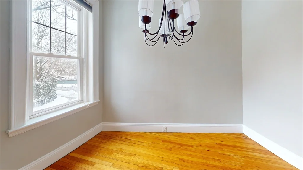 2 bed, 1 bath apartment for rent at 79 Thatcher St Unit 2, Coolidge Corner — photo 8 of 13