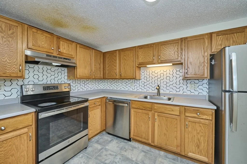 2 bed, 2 bath apartment for rent at 79 Waite St Ext Unit 54, Malden — photo 10 of 28