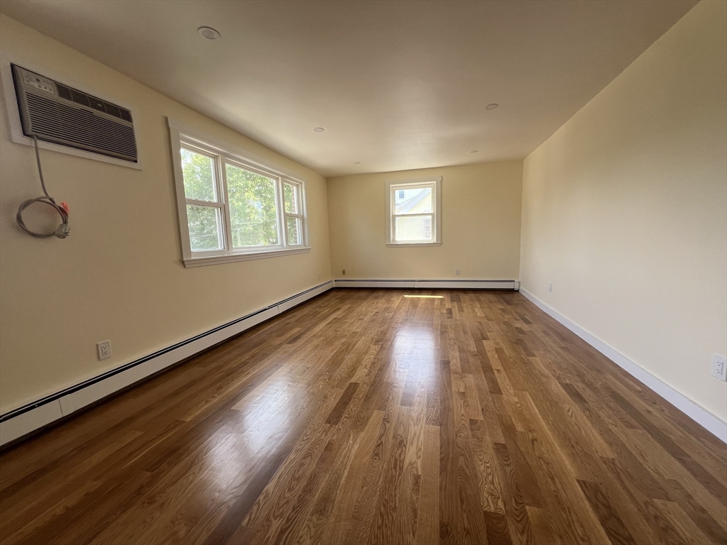 3 bed, 2 bath apartment for rent at 79 Walnut St Unit 2, Belmont — photo 12 of 28